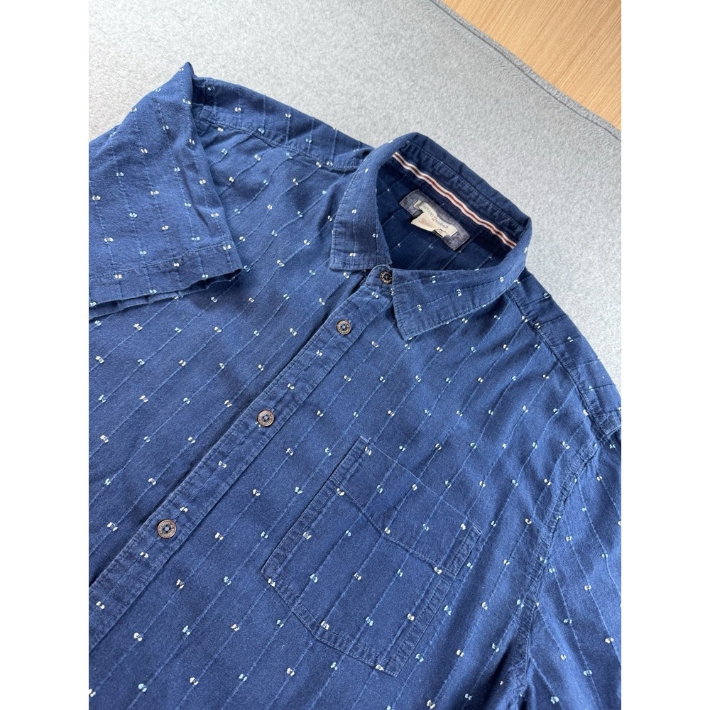 Carbon 2 Cobalt Short Sleeve Button Down Mens XL Blue Acoustic Jacquard Shirt